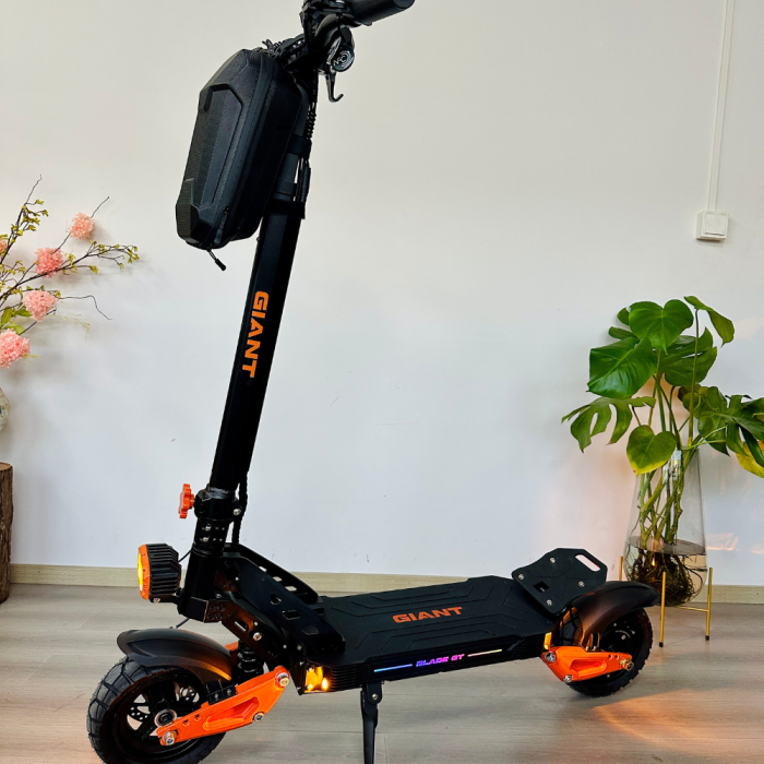Купити НОВИНКА 2025! Електросамокат GIANT Blade GT Max Dual motor